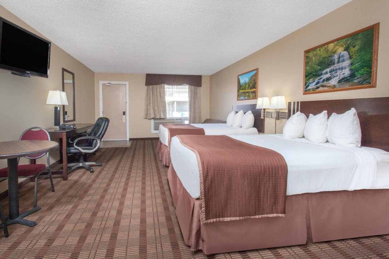 Econo Lodge Inn & Suites Medicine Hat Exterior foto