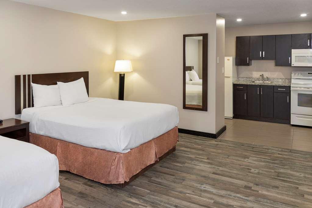 Econo Lodge Inn & Suites Medicine Hat Quarto foto