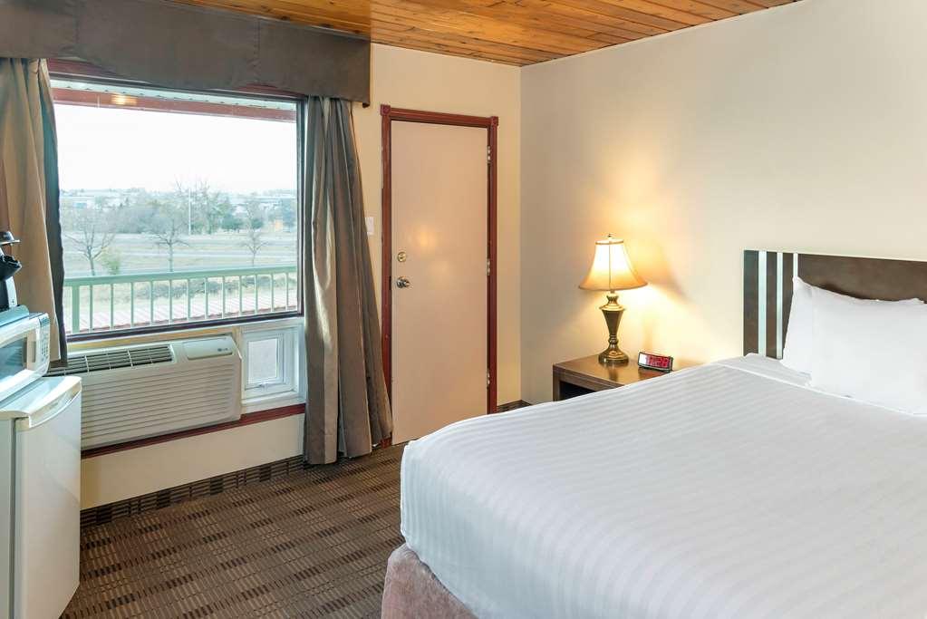 Econo Lodge Inn & Suites Medicine Hat Quarto foto
