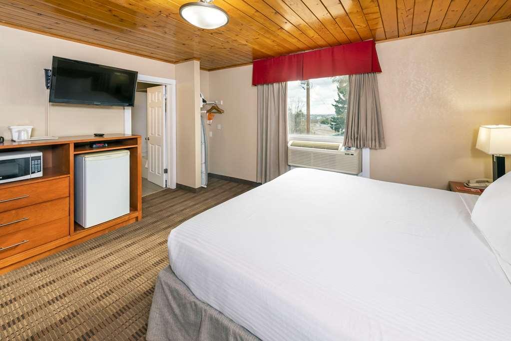 Econo Lodge Inn & Suites Medicine Hat Quarto foto