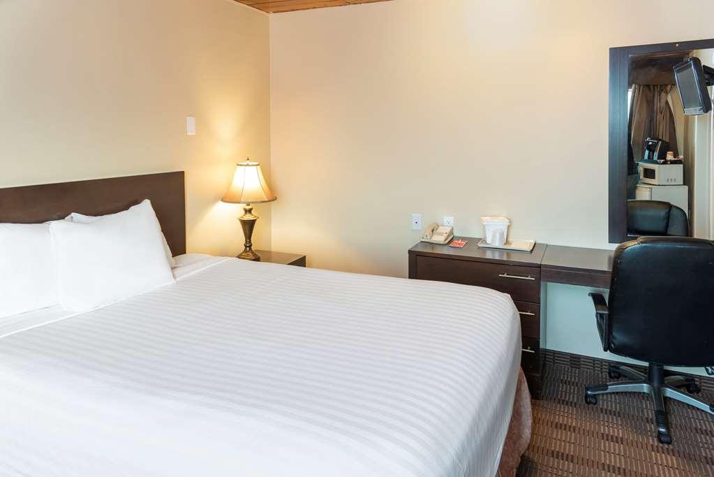 Econo Lodge Inn & Suites Medicine Hat Quarto foto