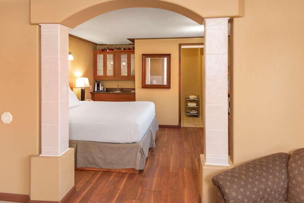 Econo Lodge Inn & Suites Medicine Hat Quarto foto
